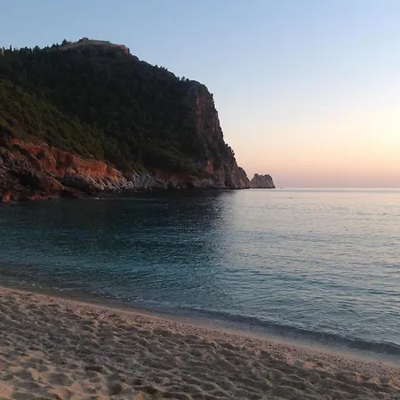 Heavenly With Amazing Views .alanya Is An Amazing Town .many Speak Engl Villa Alanya