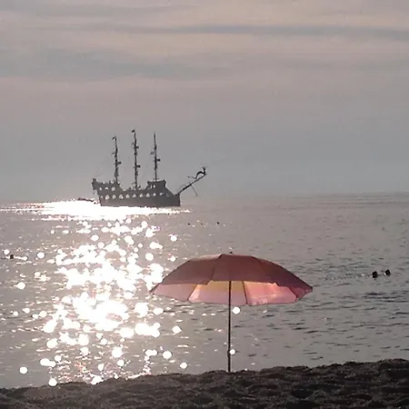 Heavenly With Amazing Views .alanya Is An Amazing Town .many Speak Engl Alanya